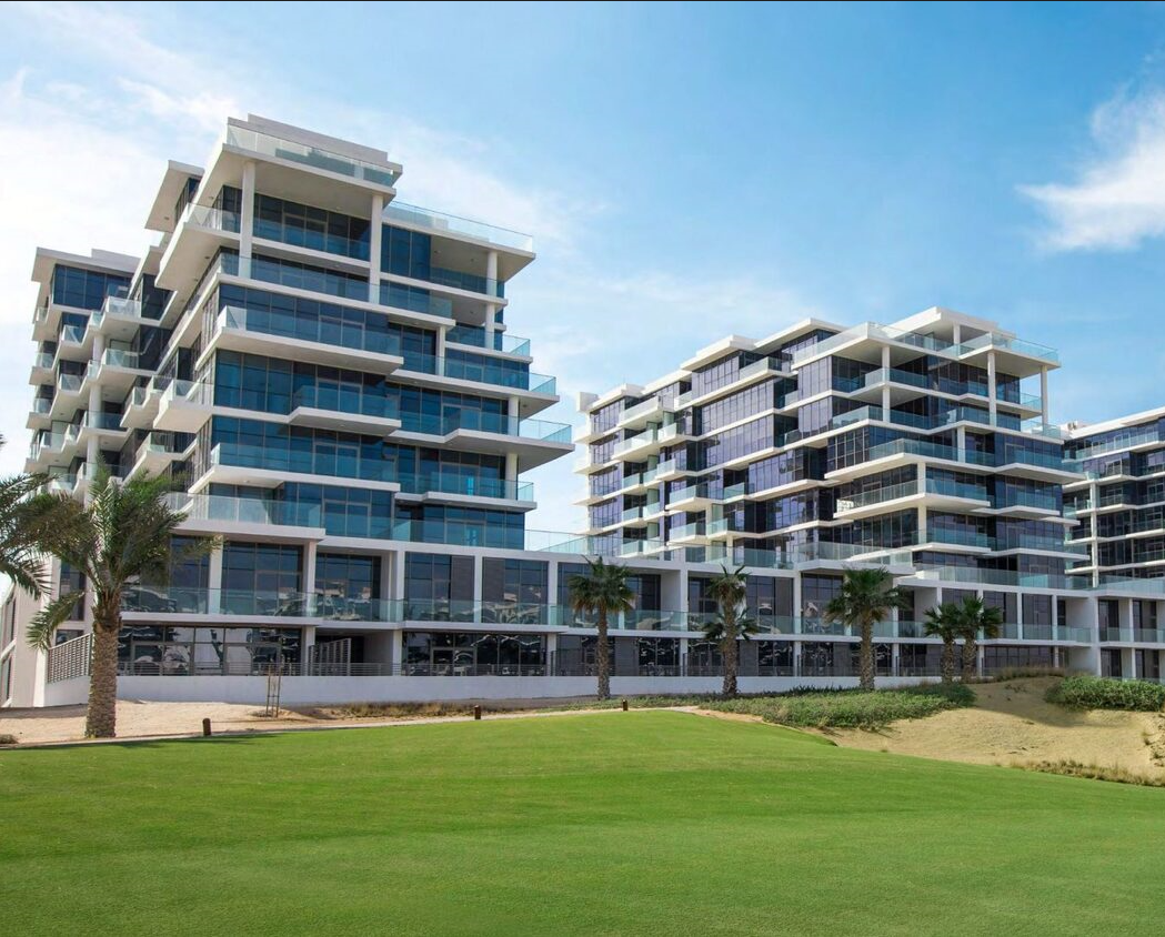 Damac Hills - Golf Town